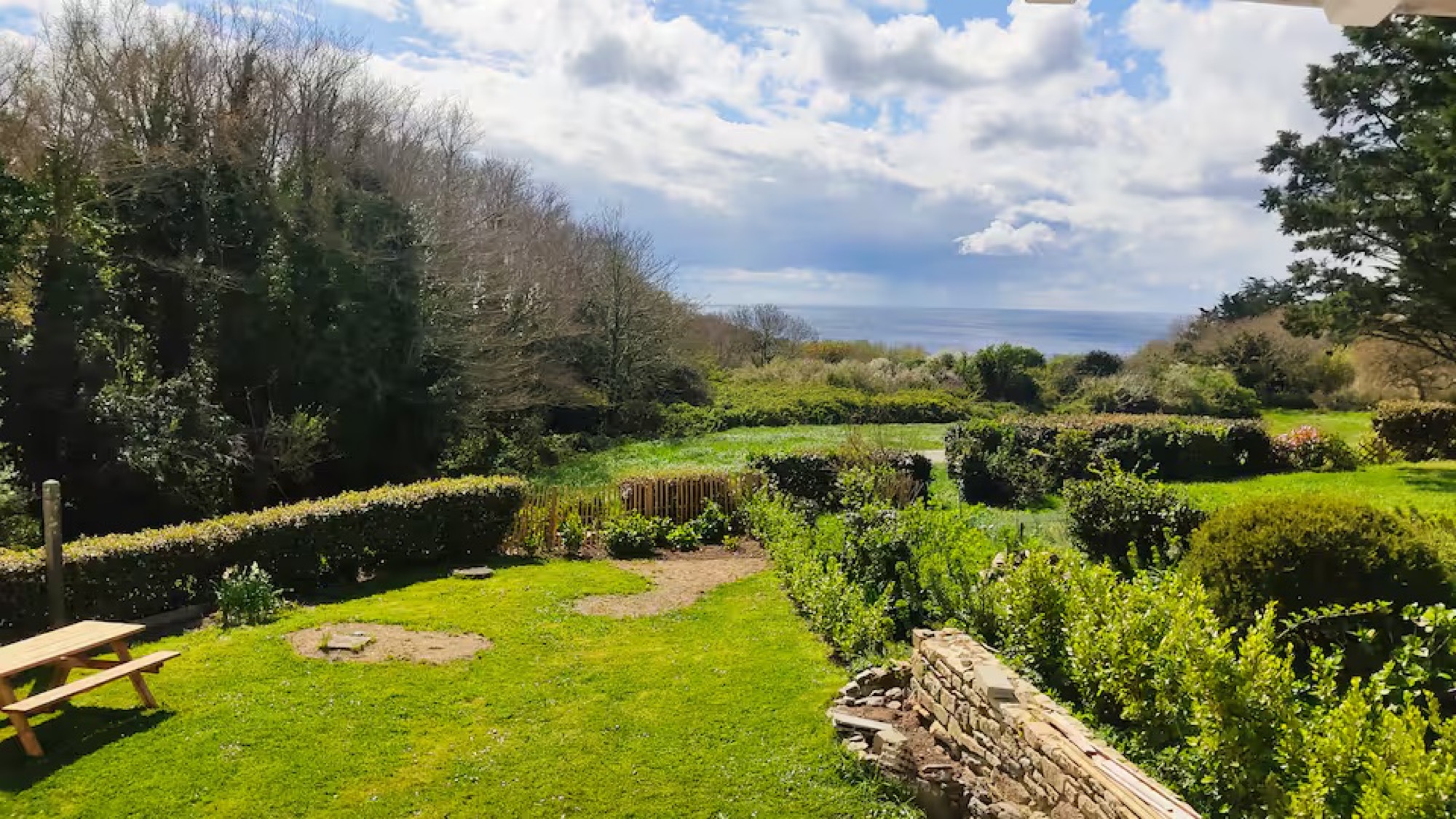 Maison bretonne rénovée vue sur mer