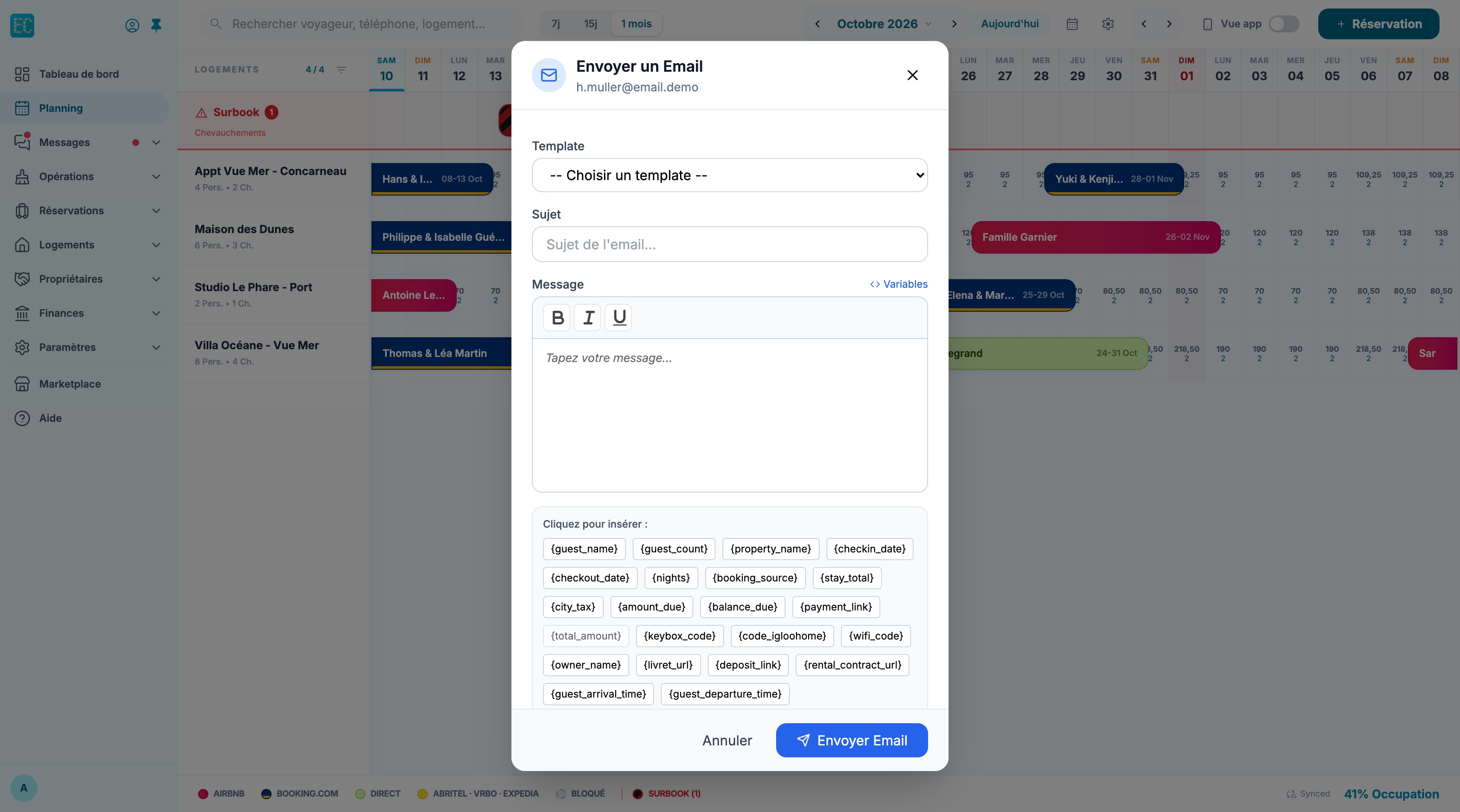Fenêtre Envoyer un Email : liste Template, champ Sujet, éditeur du message avec gras, italique et souligné, liste des variables à insérer, boutons Annuler et Envoyer Email