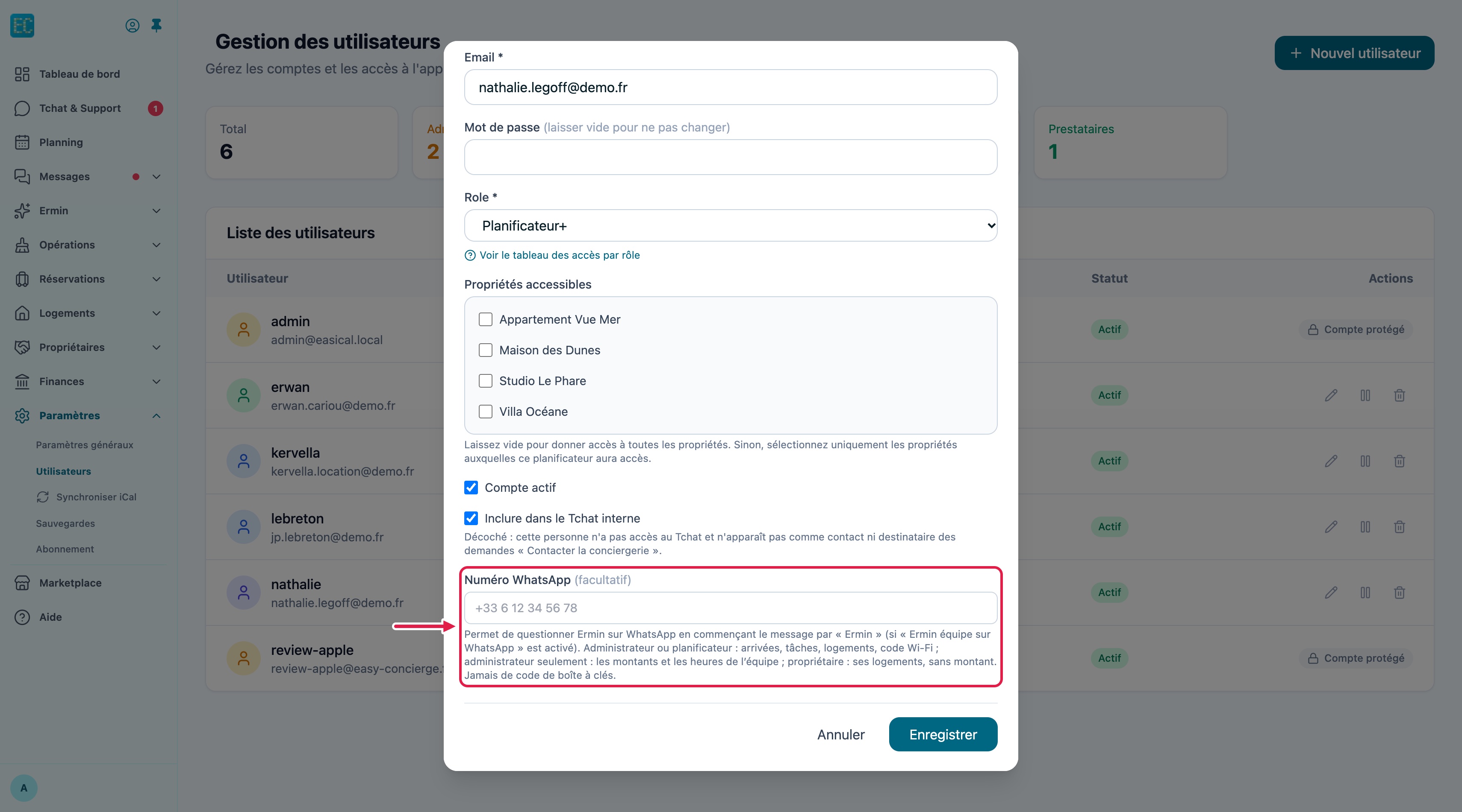 Paramètres > Utilisateurs, modale « Modifier l'utilisateur » d'un compte Planificateur+ : le champ « Numéro WhatsApp (facultatif) » encadré, vide, avec son explication : questionner Ermin sur WhatsApp en commençant le message par « Ermin », ce que voit chaque rôle, jamais de code de boîte à clés