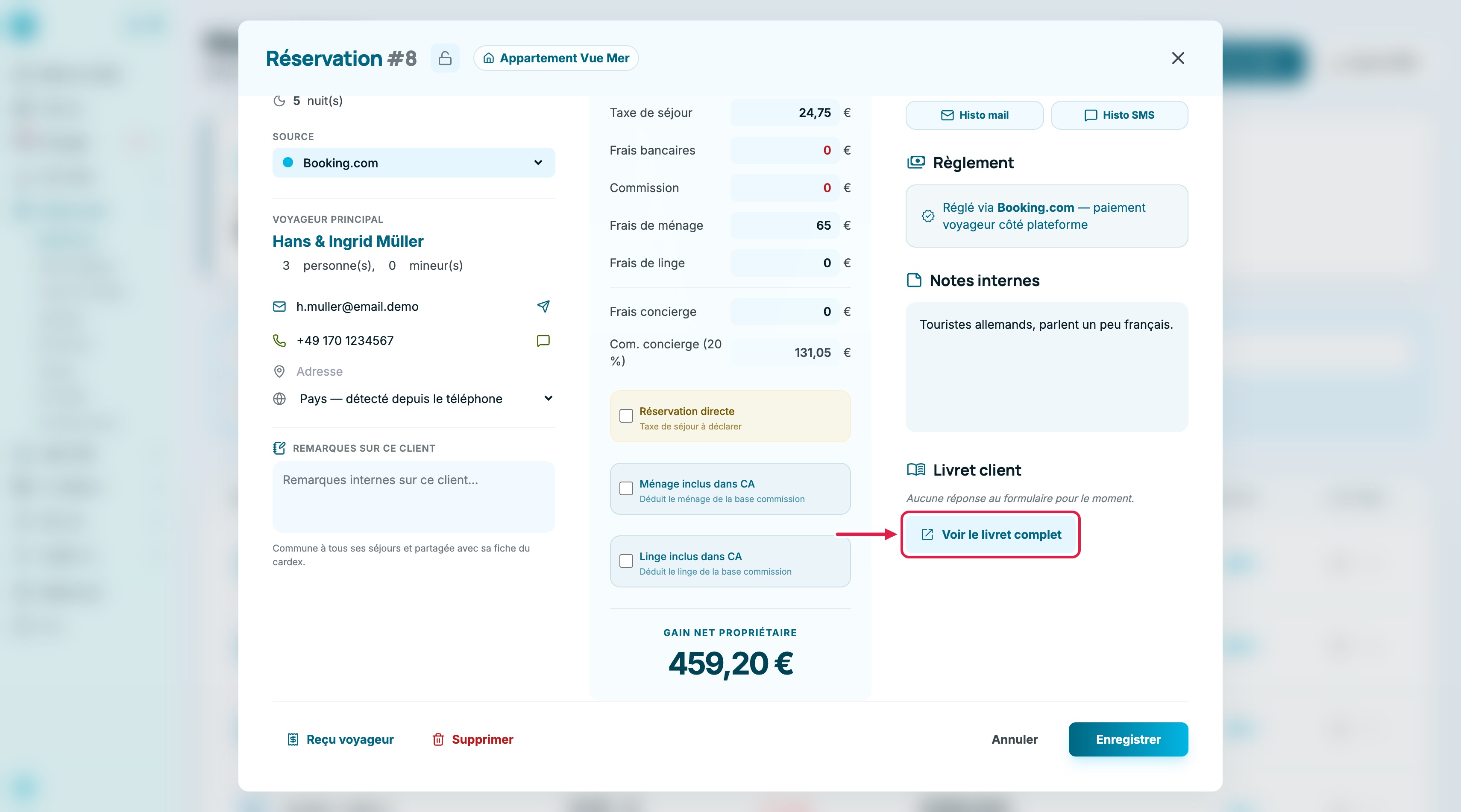 Fenêtre d'une réservation : bloc Livret client avec la mention Aucune réponse au formulaire pour le moment et le bouton Voir le livret complet encadré