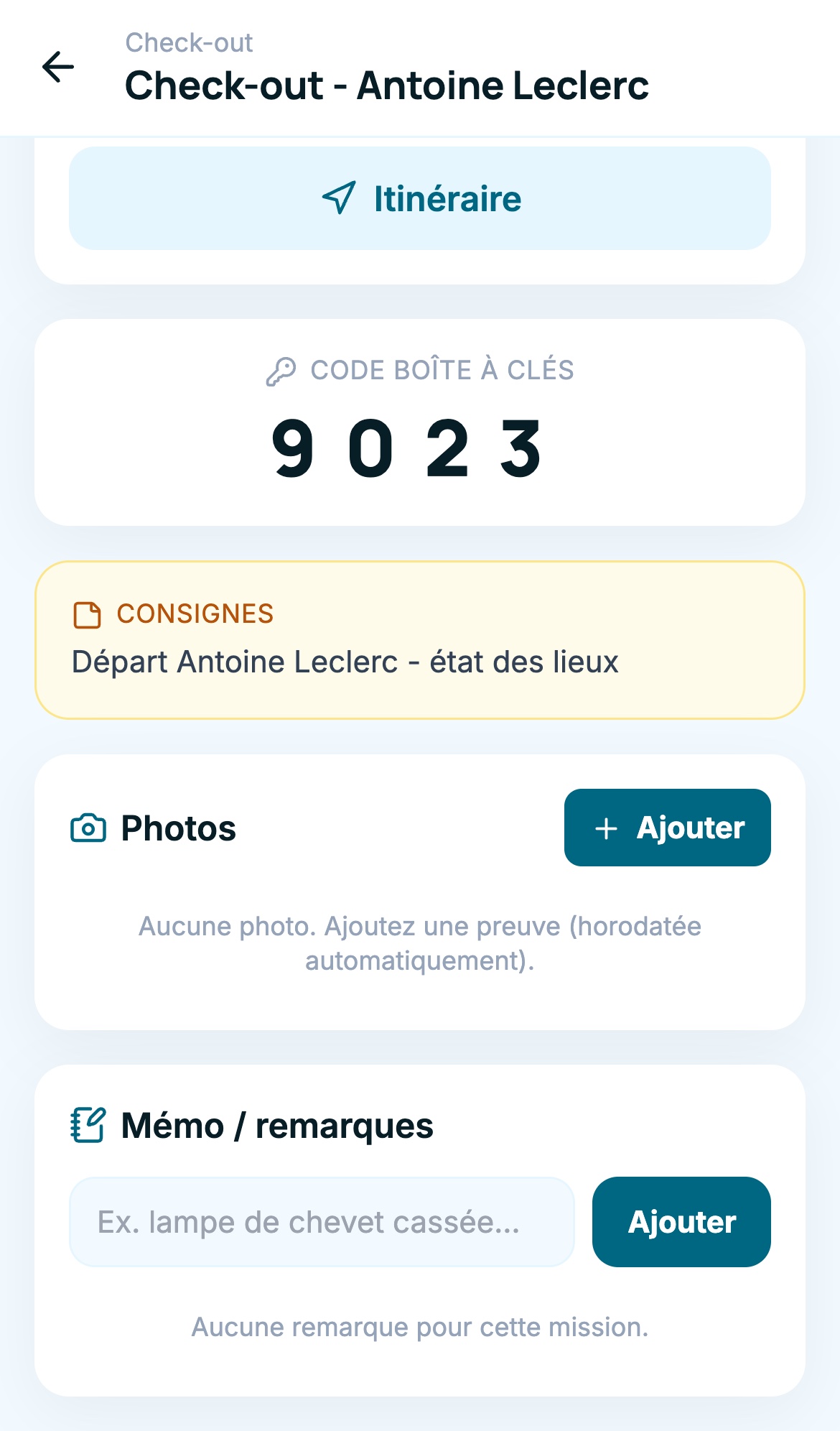 Bas de la fiche mission sur téléphone : code boîte à clés en grand, consignes, section Photos avec le bouton Ajouter et fil Mémo / remarques