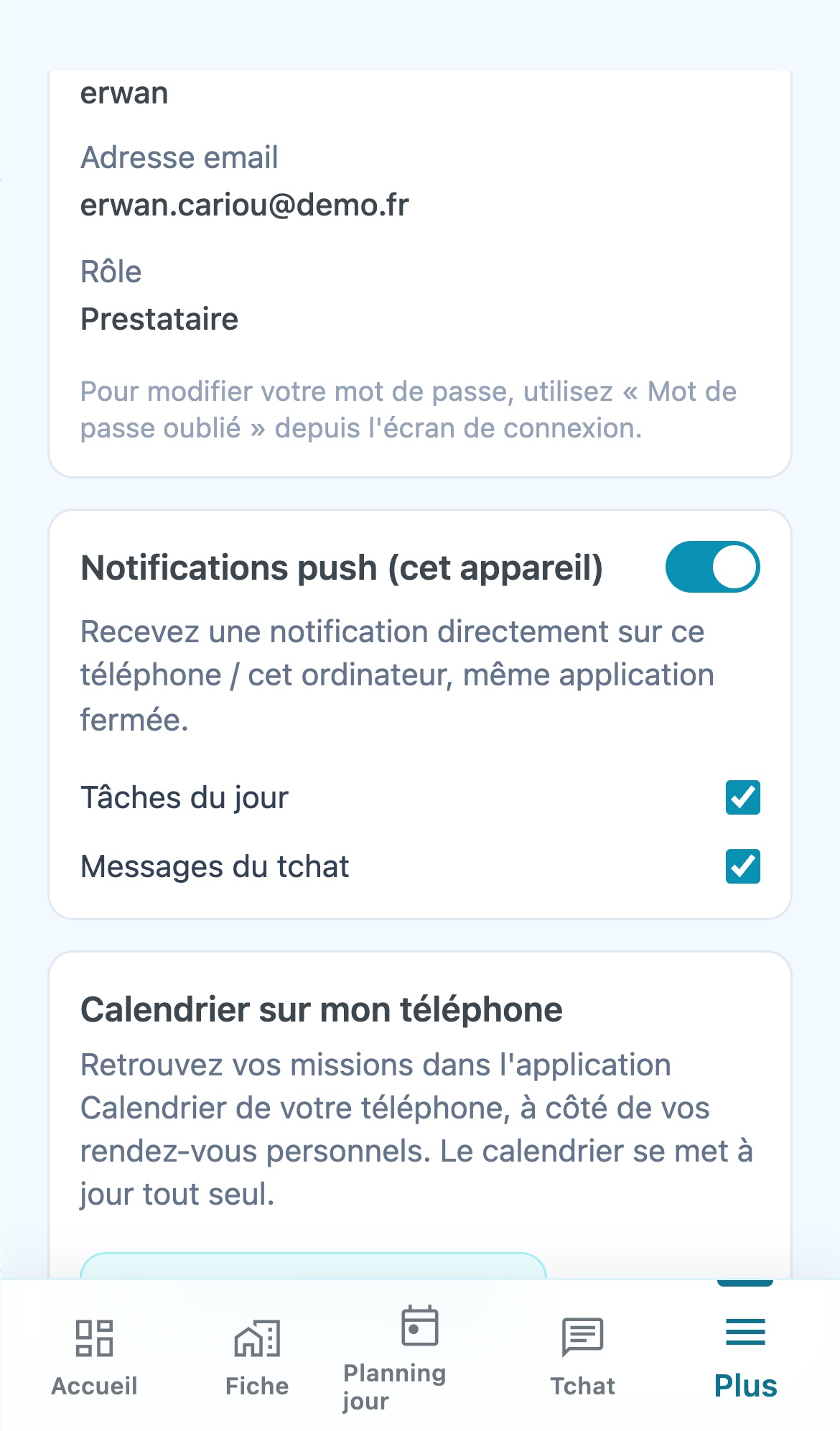 Écran du compte sur téléphone : section Notifications push (cet appareil) activée, avec les cases Tâches du jour et Messages du tchat cochées