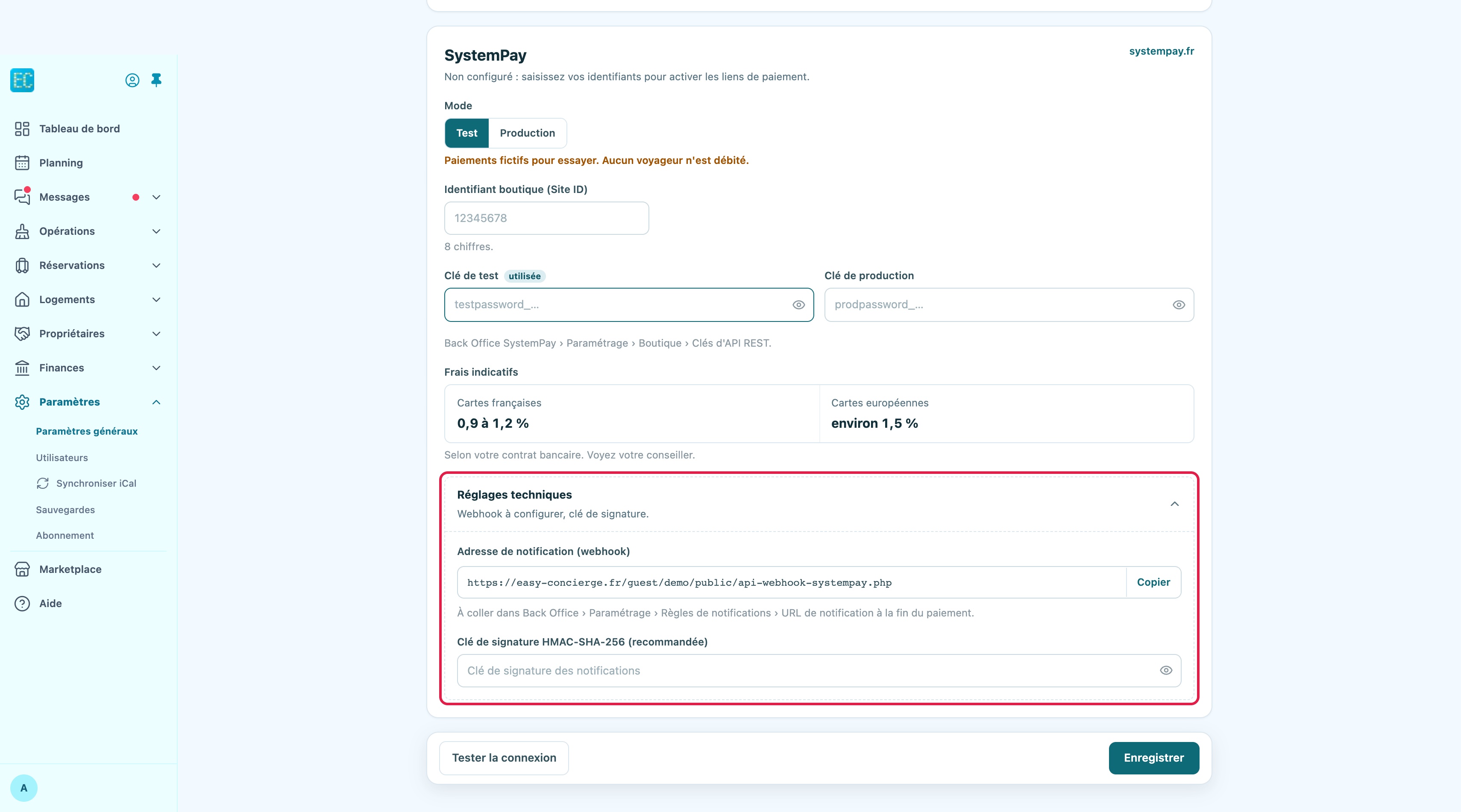 Carte SystemPay, encadré Réglages techniques déplié et encadré : adresse de notification avec le bouton Copier et clé de signature HMAC-SHA-256