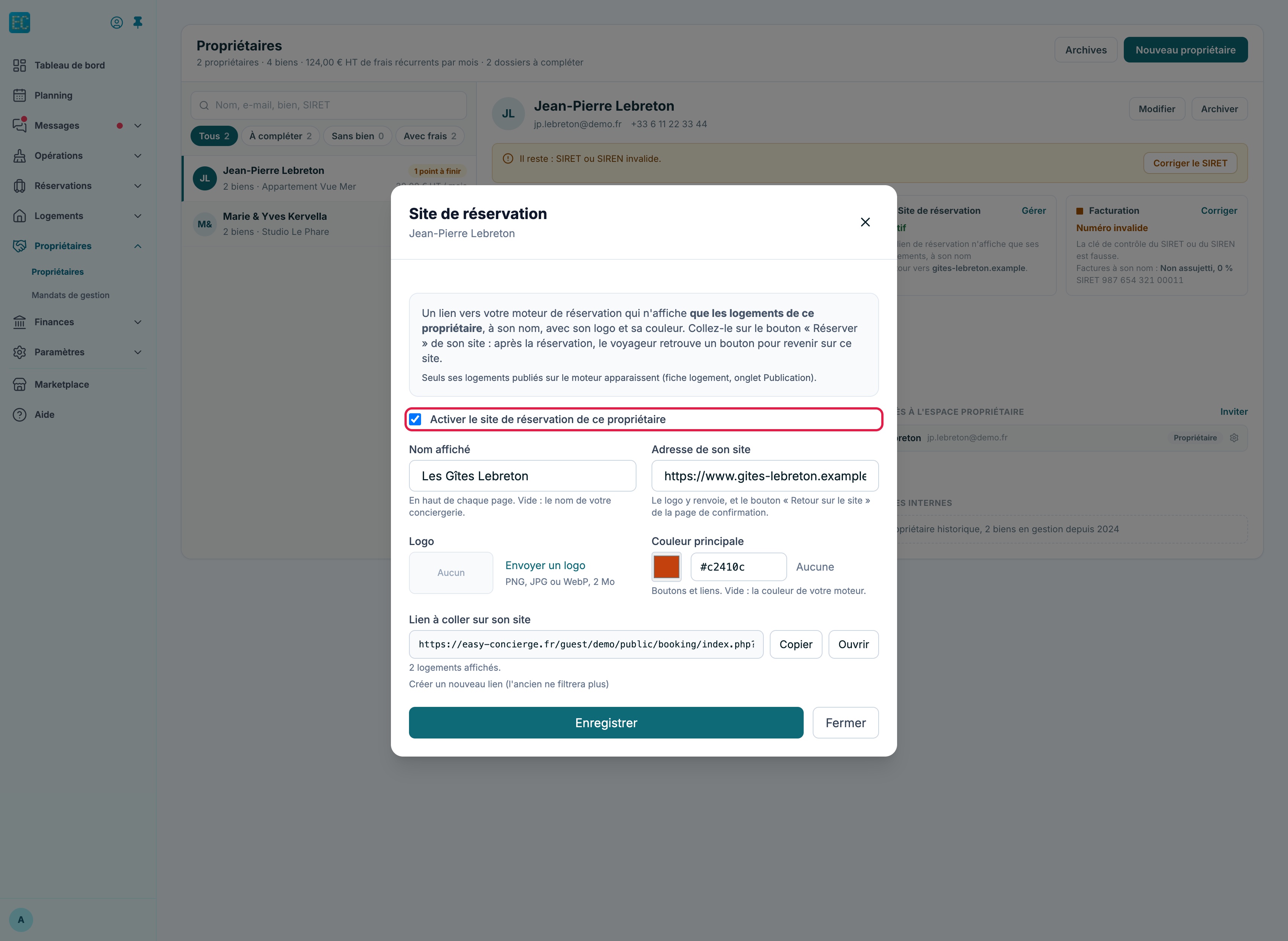 Fenêtre Site de réservation : la case Activer le site de réservation de ce propriétaire est encadrée, au-dessus des champs Nom affiché, Adresse de son site, Logo et Couleur principale