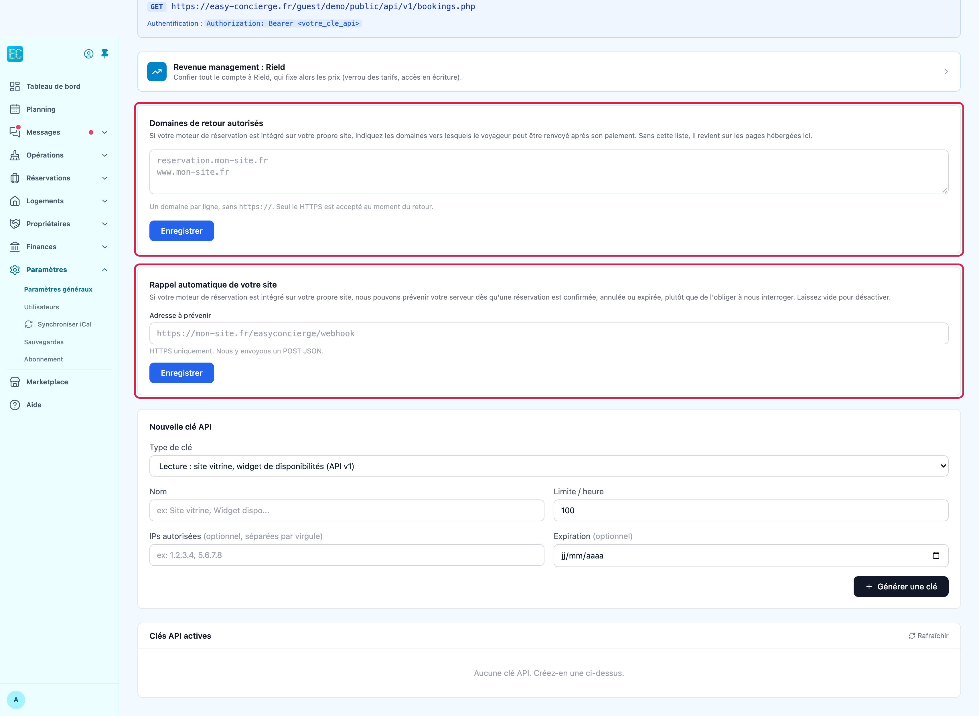 Paramètres, onglet API : blocs « Domaines de retour autorisés » (un domaine par ligne) et « Rappel automatique de votre site » avec le champ Adresse à prévenir