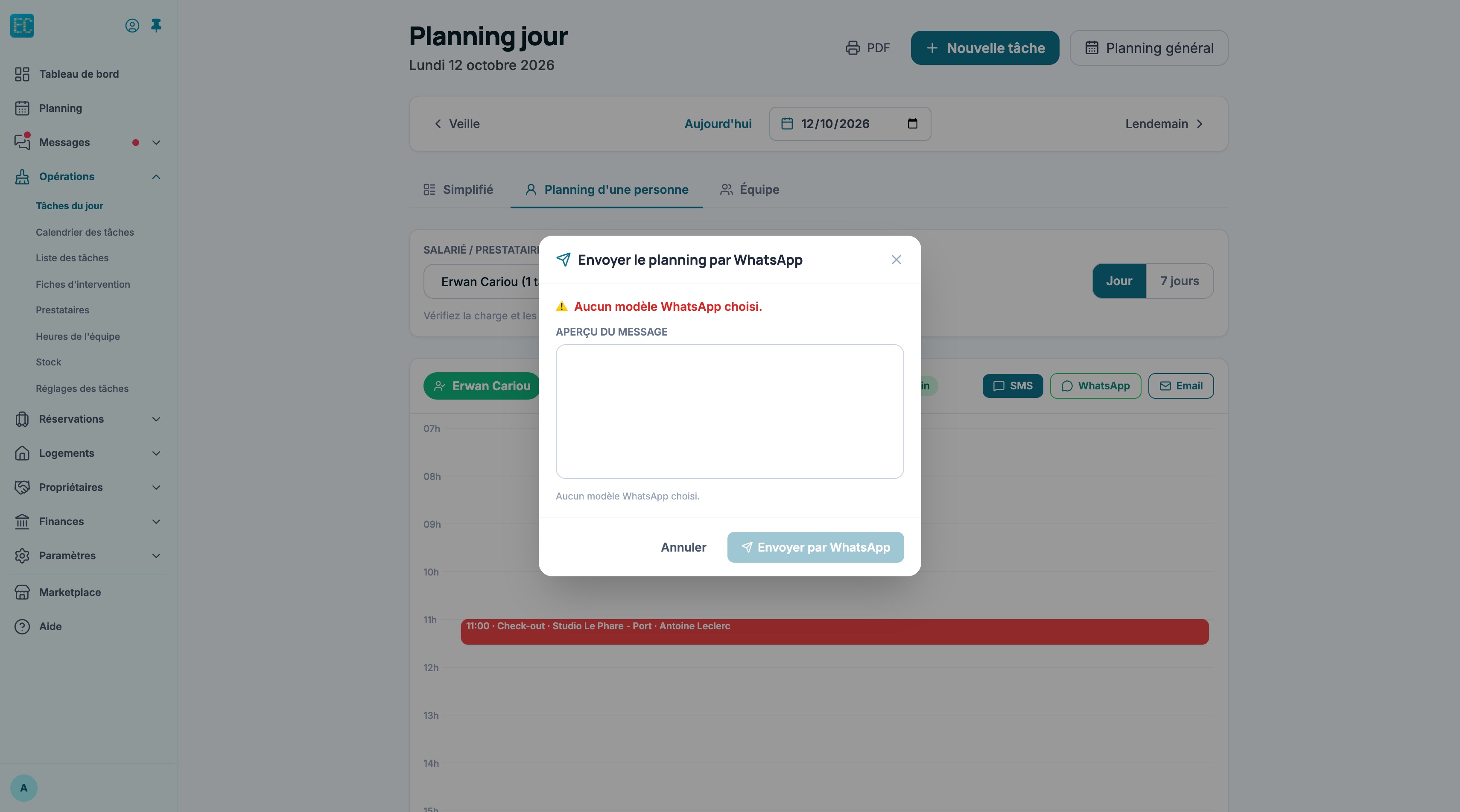 Planning jour, onglet Planning d'une personne : fenêtre Envoyer le planning par WhatsApp, avec le motif « Aucun modèle WhatsApp choisi. » en rouge, l'aperçu du message vide et le bouton Envoyer par WhatsApp grisé